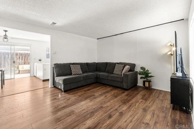 471 S Lincoln Avenue, El Cajon, CA 92020