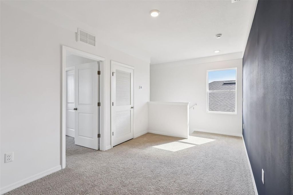 Image 19 of property listing at 4593 BARBERRY AVENUE, Lakeland, FL 33811