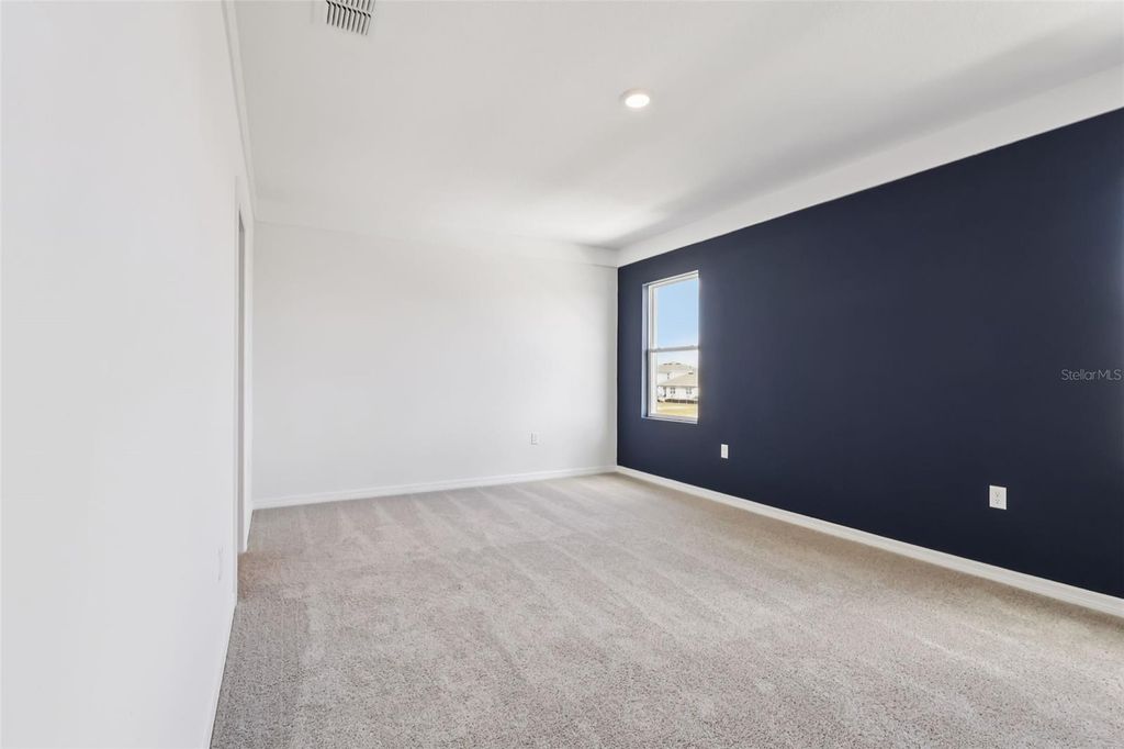 Image 28 of property listing at 4593 BARBERRY AVENUE, Lakeland, FL 33811