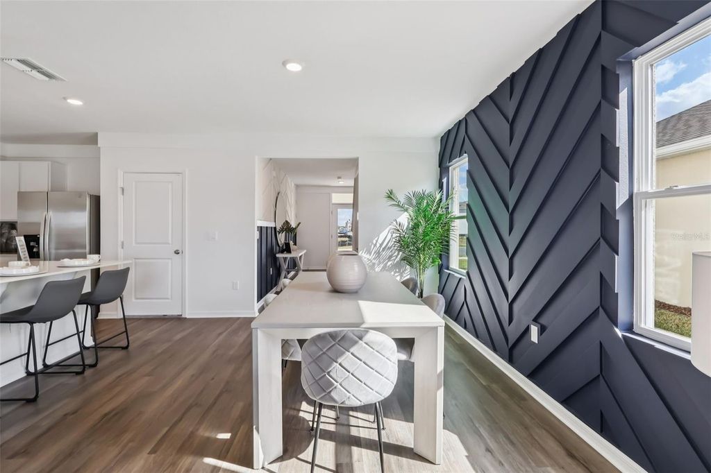 Image 6 of property listing at 4593 BARBERRY AVENUE, Lakeland, FL 33811