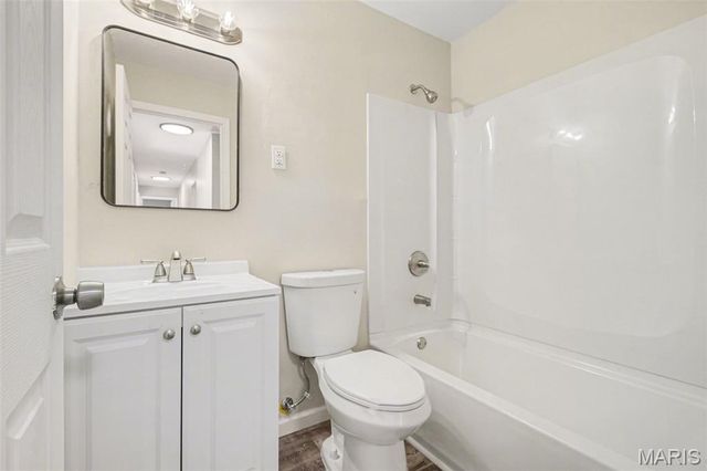 2855 Devonshire Drive, Florissant, MO 63033