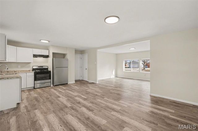 2855 Devonshire Drive, Florissant, MO 63033