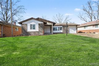 2855 Devonshire Drive, Florissant, MO 63033