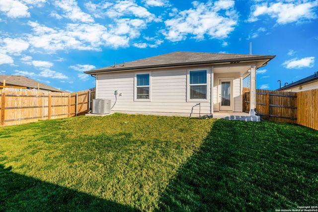 155 Globe Mallow, Kyle, TX 78640