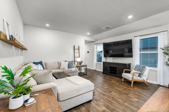 155 Globe Mallow, Kyle, TX 78640