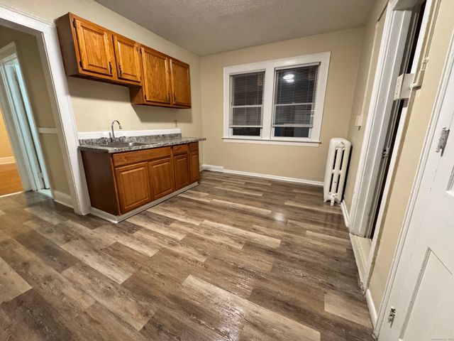 75 Whitmore Street, Hartford, CT 06114