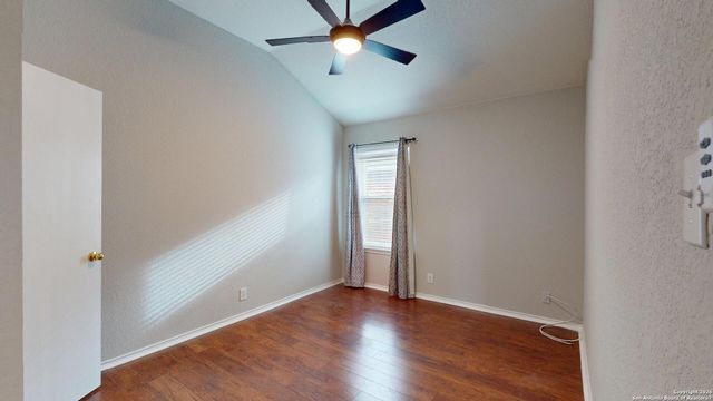 8010 Seminario, San Antonio, TX 78250