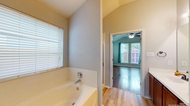 8010 Seminario, San Antonio, TX 78250