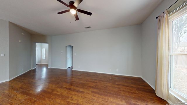 8010 Seminario, San Antonio, TX 78250