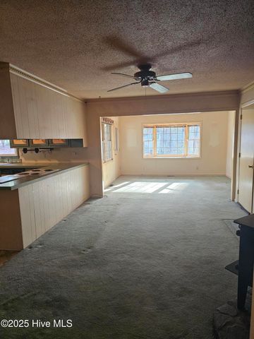 103 Edinburgh Drive, Carthage, NC 28327