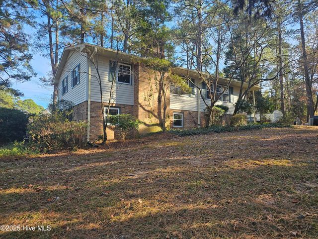 103 Edinburgh Drive, Carthage, NC 28327