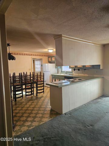 103 Edinburgh Drive, Carthage, NC 28327