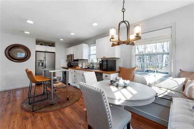 15 Swallow SE Drive, White, GA 30184