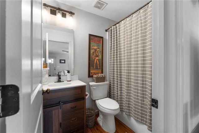 15 Swallow SE Drive, White, GA 30184