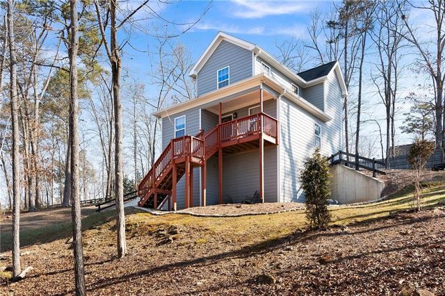 15 Swallow SE Drive, White, GA 30184