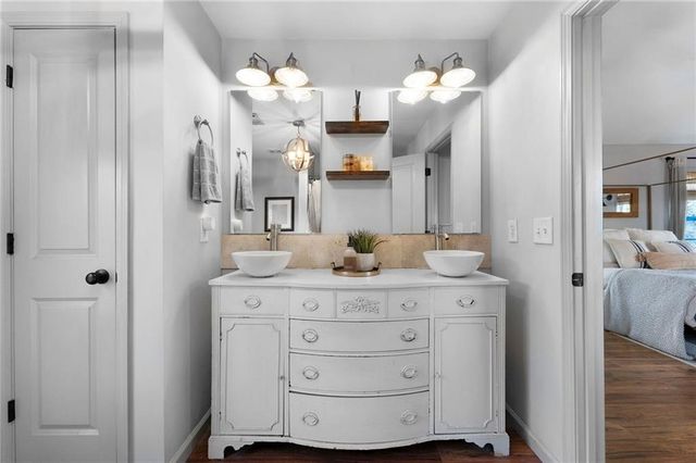 15 Swallow SE Drive, White, GA 30184