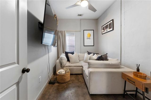 15 Swallow SE Drive, White, GA 30184