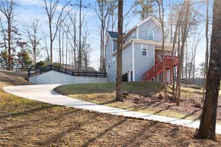 15 Swallow SE Drive, White, GA 30184