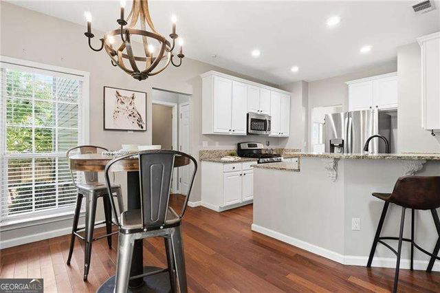 575 Kingsport Drive, Alpharetta, GA 30076