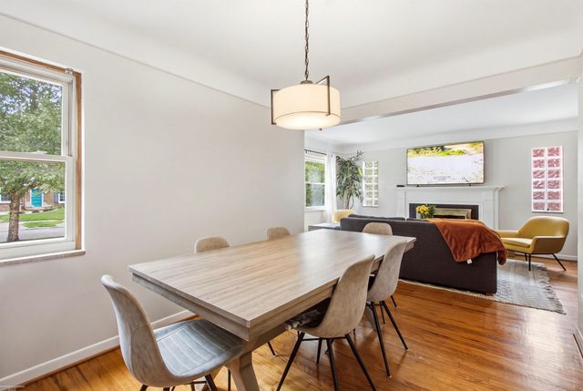 1790 Kenmore Drive, Grosse Pointe Woods, MI 48236