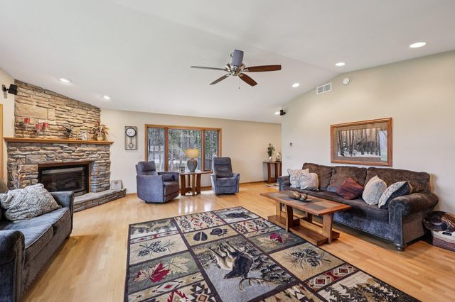 7510 161st Avenue NE, Forest Lake, MN 55025