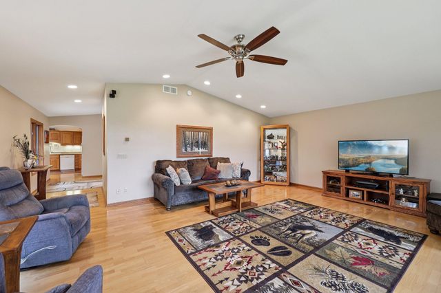 7510 161st Avenue NE, Forest Lake, MN 55025