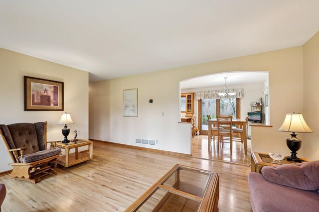 7510 161st Avenue NE, Forest Lake, MN 55025