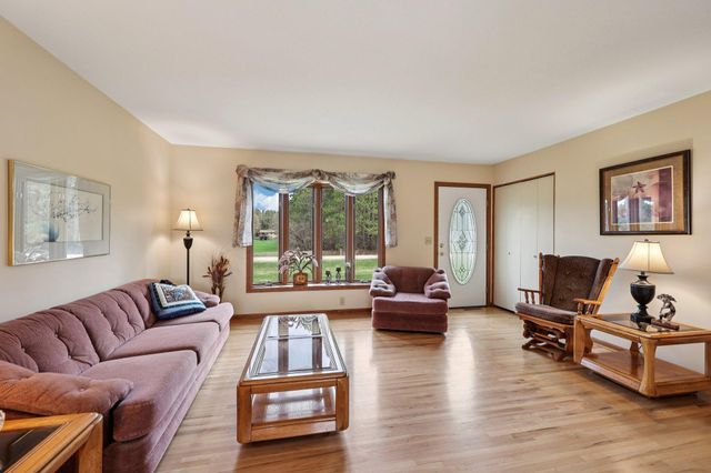 7510 161st Avenue NE, Forest Lake, MN 55025