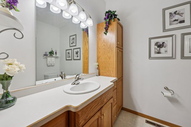 7510 161st Avenue NE, Forest Lake, MN 55025