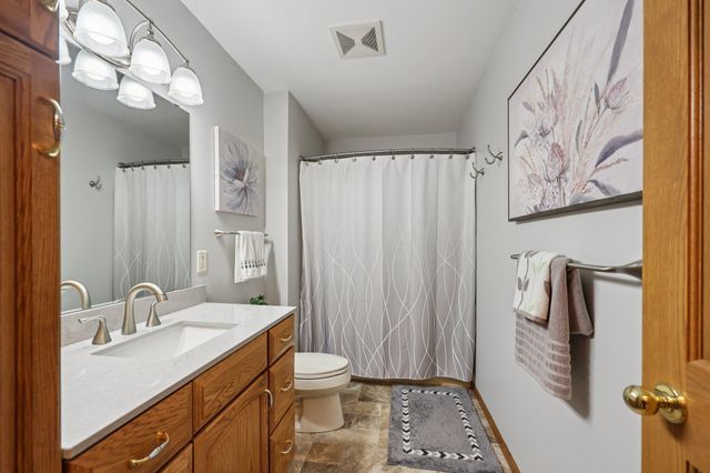 7510 161st Avenue NE, Forest Lake, MN 55025