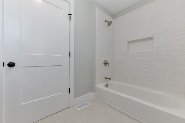 145 Stoughton St 4, Boston, MA 02125