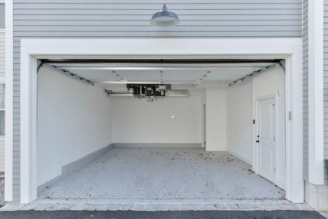 145 Stoughton St 4, Boston, MA 02125