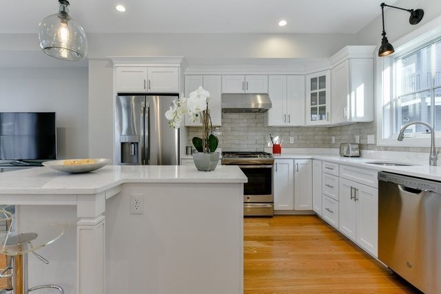 145 Stoughton St 4, Boston, MA 02125