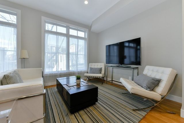 145 Stoughton St 4, Boston, MA 02125