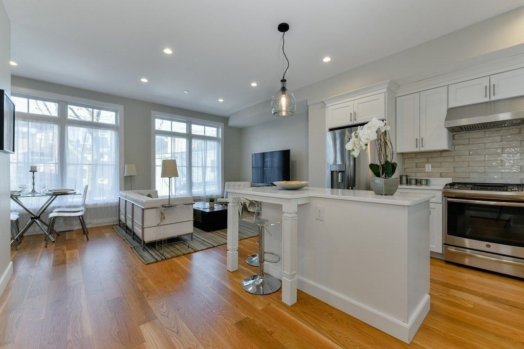 145 Stoughton St 4, Boston, MA 02125