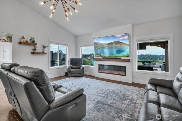 19614 82nd Street Ct E, Bonney Lake, WA 98391