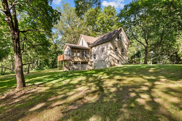 1100 34th Avenue, Moline, IL 61265