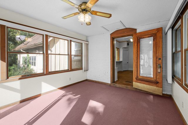 1100 34th Avenue, Moline, IL 61265
