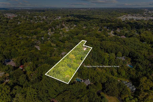 1100 34th Avenue, Moline, IL 61265
