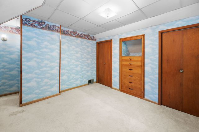 1100 34th Avenue, Moline, IL 61265