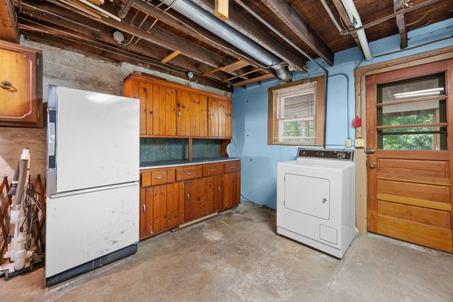 1100 34th Avenue, Moline, IL 61265