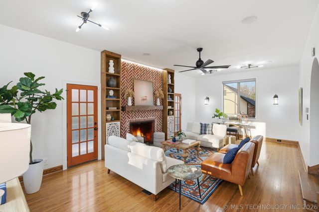 2436 S St Louis Avenue, Tulsa, OK 74114