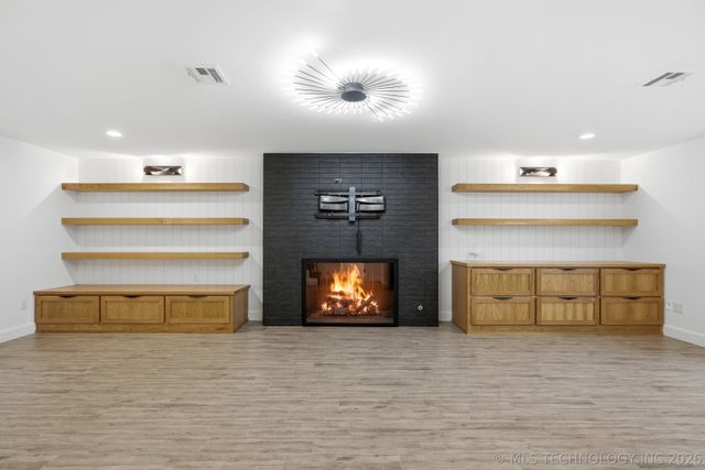 2436 S St Louis Avenue, Tulsa, OK 74114