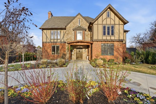 2436 S St Louis Avenue, Tulsa, OK 74114