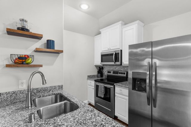 1406 Waverley Drive, Greenville, TX 75402