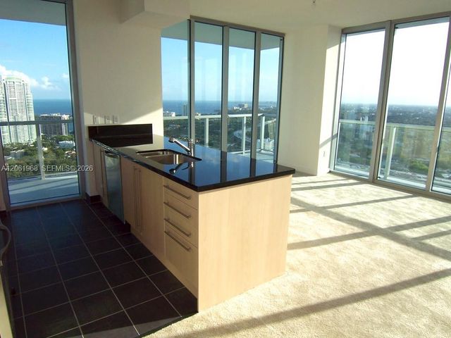 79 SW 12th Street UPH4001S, Miami, FL 33130