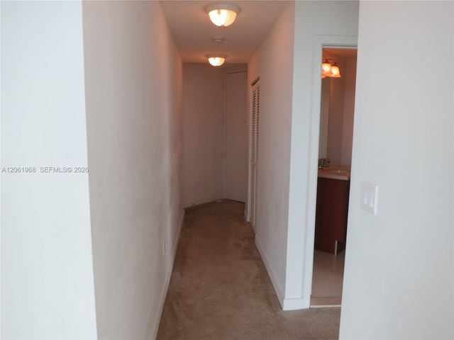 79 SW 12th Street UPH4001S, Miami, FL 33130