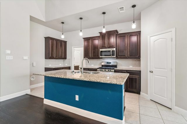 1742 Amalfi Drive, Mclendon Chisholm, TX 75032