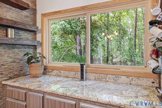 1061 Turkey Ridge Dr, Powhatan, VA 23120