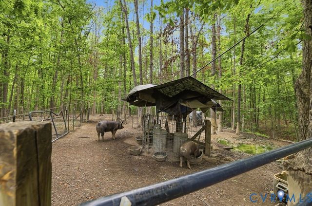 1061 Turkey Ridge Dr, Powhatan, VA 23120